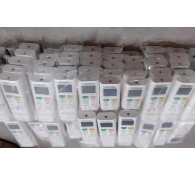 2 chiếc Khiển Daikin ARC480A1