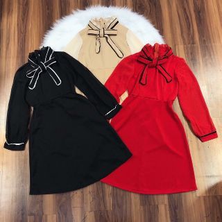 Đầm xòe cổ sơ mi tay phồng