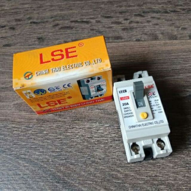 CB (Aptomat) chống giật LSE 10A,20A,30A