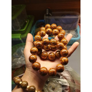 vòng tay gỗ sưa đỏ vân hoa hồng