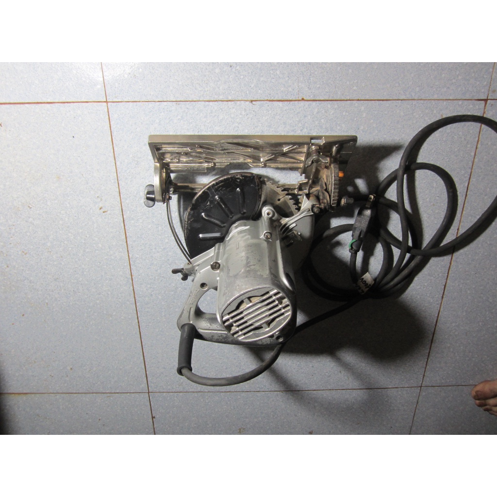 Máy cưa đĩa cầm tay Makita hàng bãi nội địa Nhật