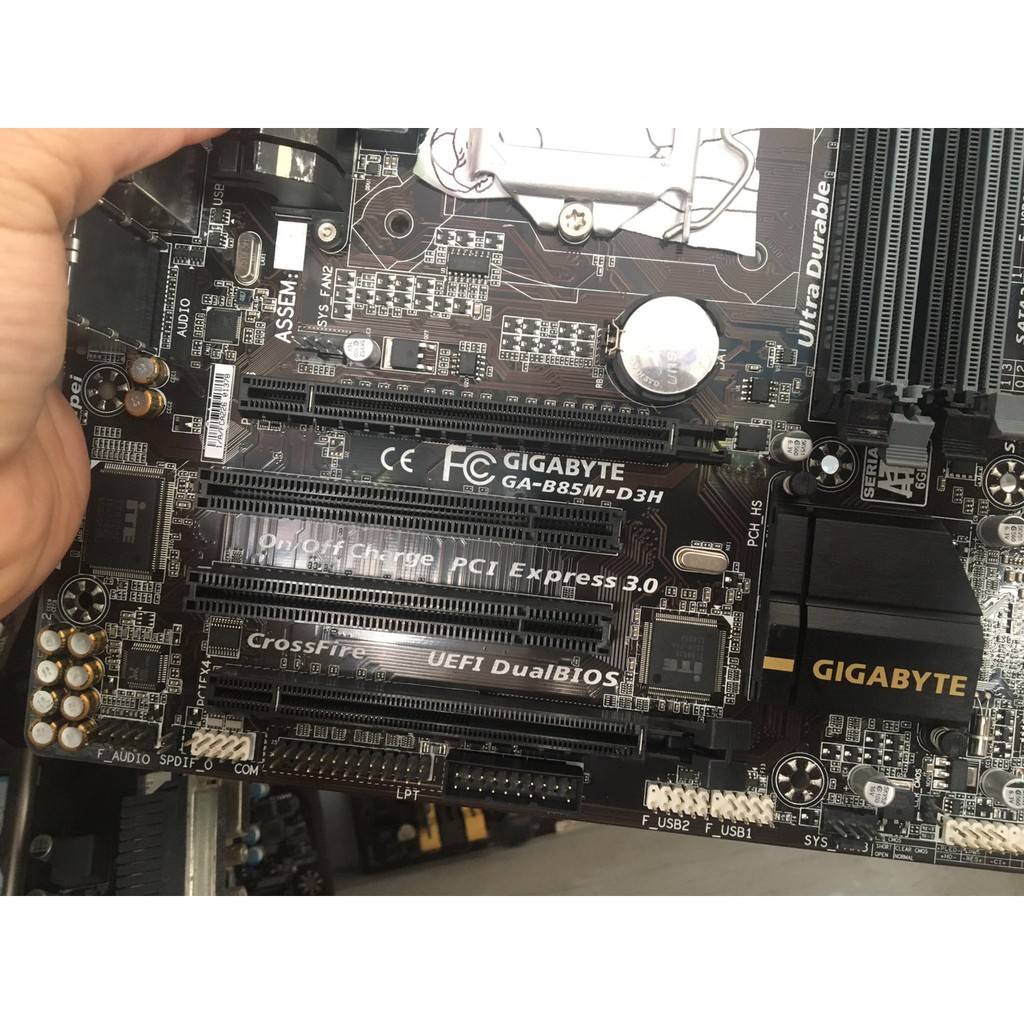 Gigabyte B85M-D3H (Chipset Intel B85/ Socket SK1150/ VGA onboard)