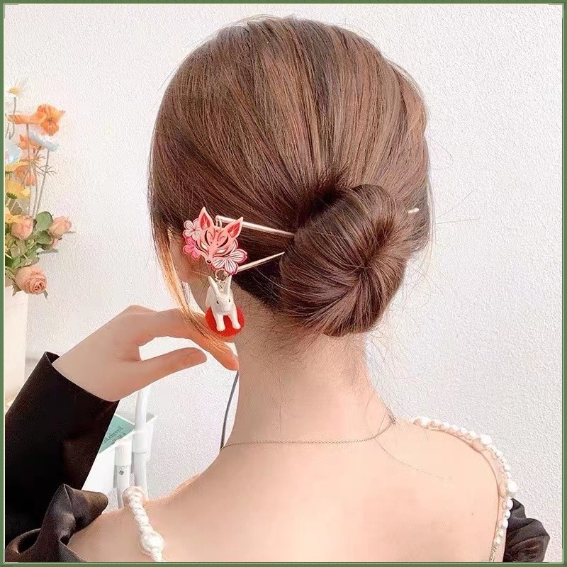 Kẹp Tóc Nữ Đính Quả Cầu Lông Dễ Thương