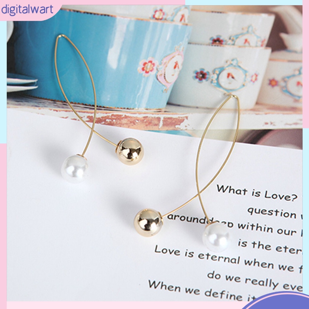 Đôi bông tai dáng dài đính ngọc trai kiểu dáng đơn giản, thời trang cho nữ