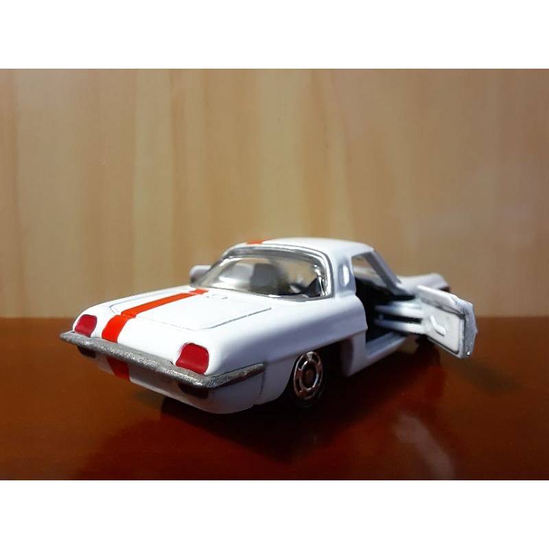 Xe mô hình Dream Tomica NERV Official Business Coupe - Có hộp
