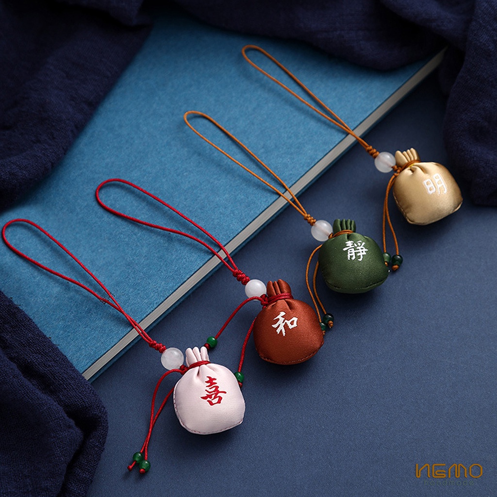 Túi Thơm Mini 3cm x 3.5cm đựng Bột Ngải Cứu Dùng Làm Quà Tặng, Móc Khóa, Móc Điện Thoại Nemo Handmade - TTKE
