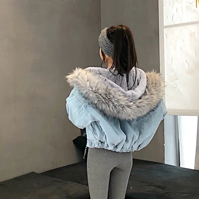 Khoác bò mũ lông