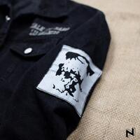 Áo khoác jean đen nam thuê tay chữ trắng chất vải DENIM  - màu đen [FREE SHIP]