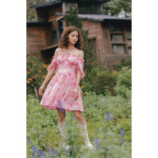 Đầm xoè chất tơ ánh cao cấp hoạ tiết hoa hồng Calantha dress