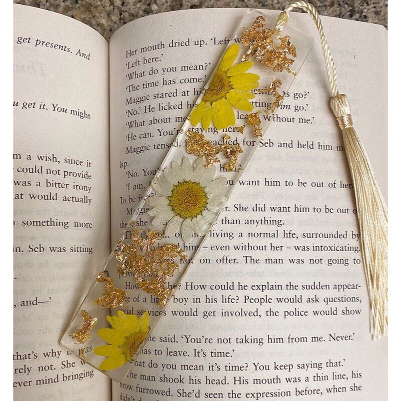 Bookmark, kẹp sách đánh dấu trang hình hoa lá khô resin VeryMe handmade