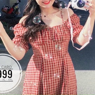 Đầm caro cổ yếm
