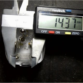 Phích cắm 3 chân 10A 250V GW714