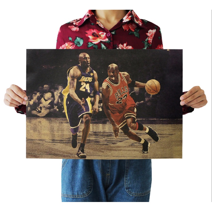 Poster treo tường hình cầu thủ bóng rổ Kobe Bryant màu đen