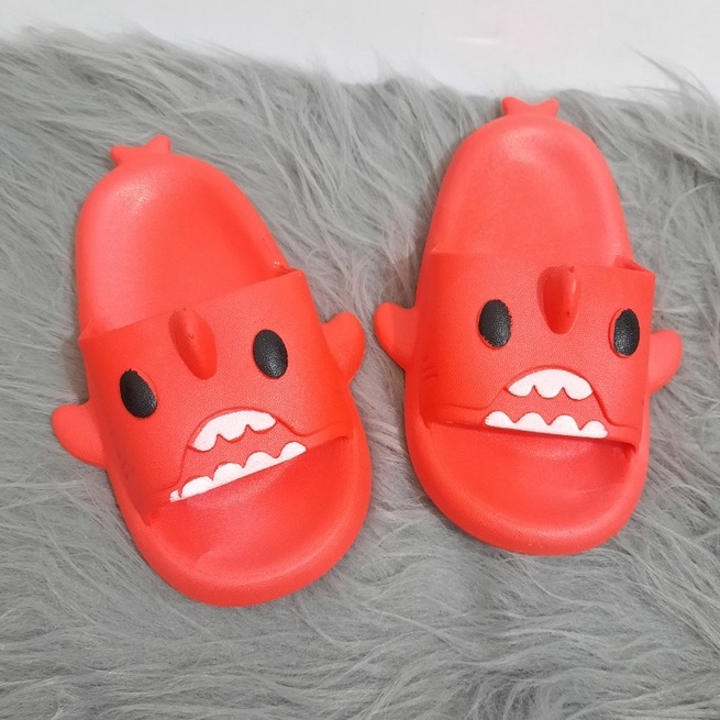 DÉP LÊ CÁ SIÊU MỀM CHO BÉ