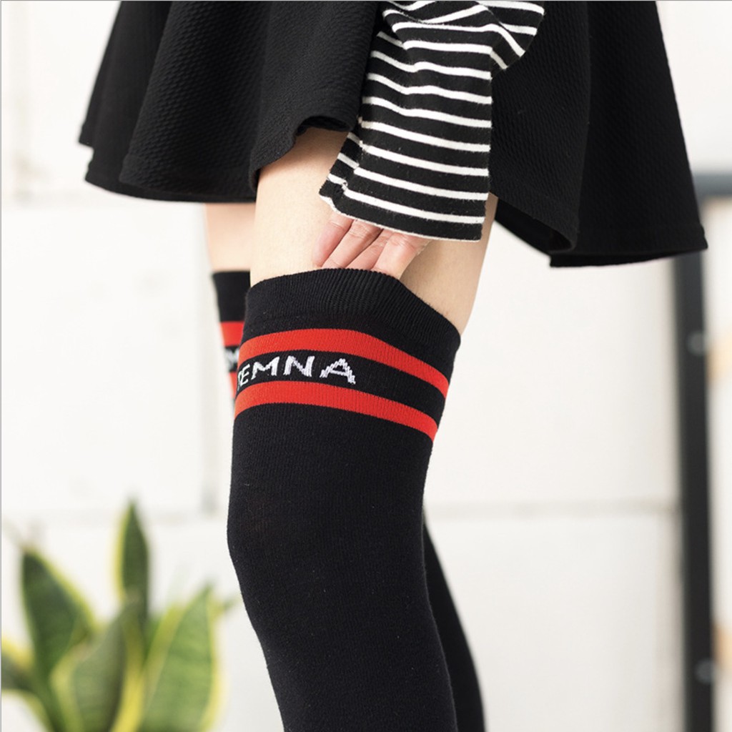 Tất Vớ Đùi Cao Trên Đùi Kiểu Học Sinh Nhật Bản / Hàn Quốc