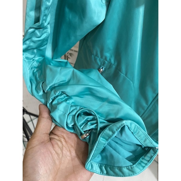 áo khoác gió nữ chất lụa mềm của chicoss dư xịn vnxk