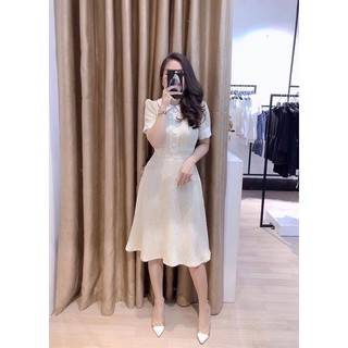 Đầm dạ tweed giá: 200k