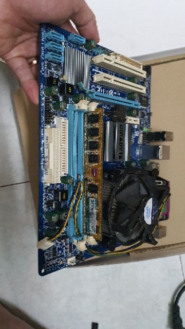 COMBO Main G41 GIGA + CPU Q8400