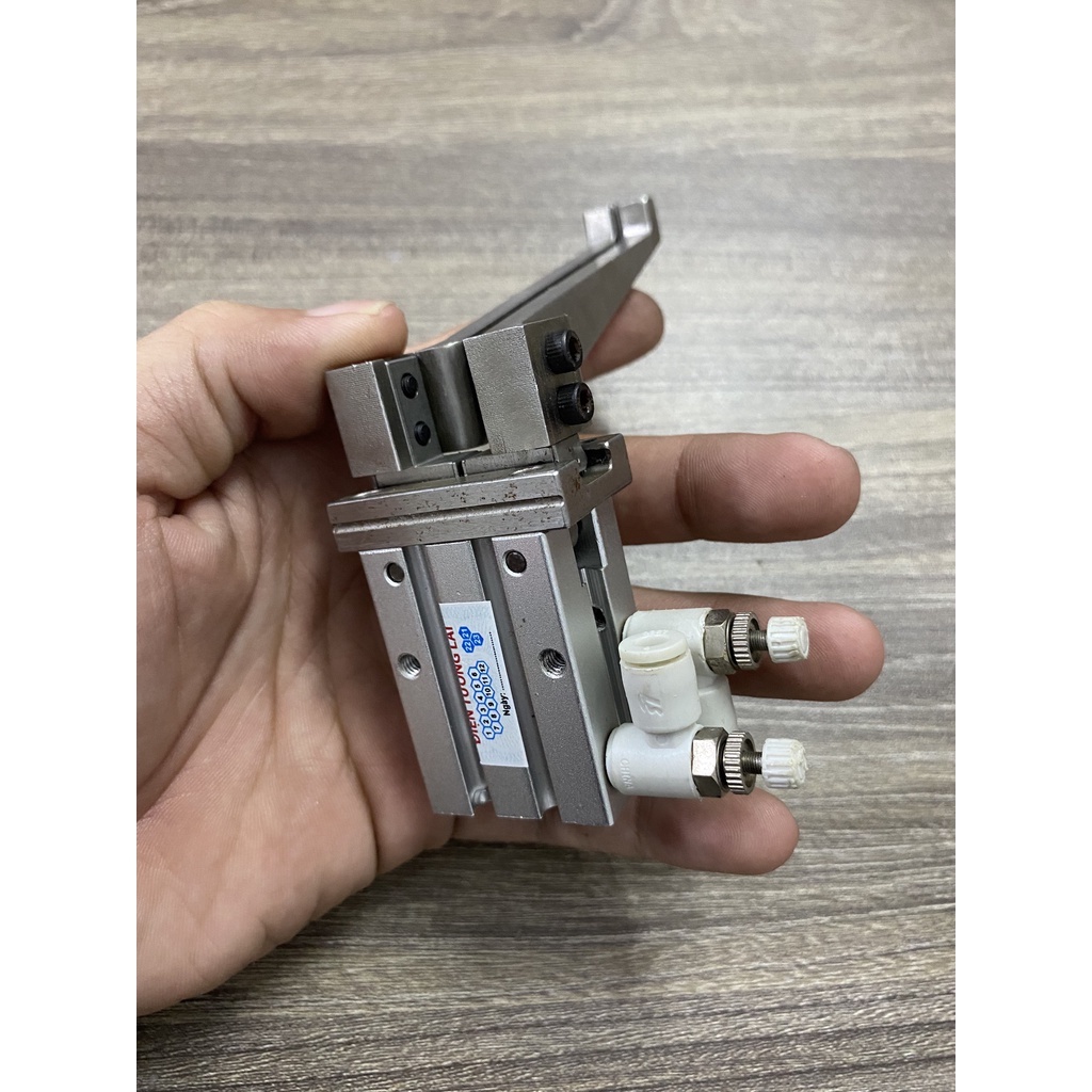 Xy lanh kẹp chéo hành trình 6mm + Tặng đầu nối khí nén