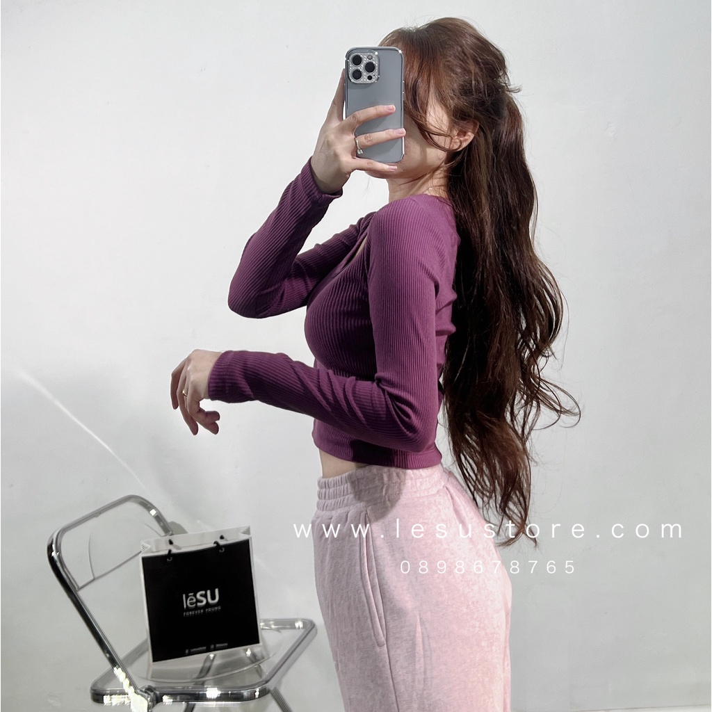 ẢNH TỰ CHỤP Áo croptop thun trơn cổ tròn tay dài