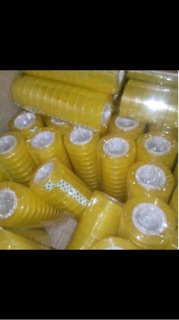 Cuộn băng dính văn phòng