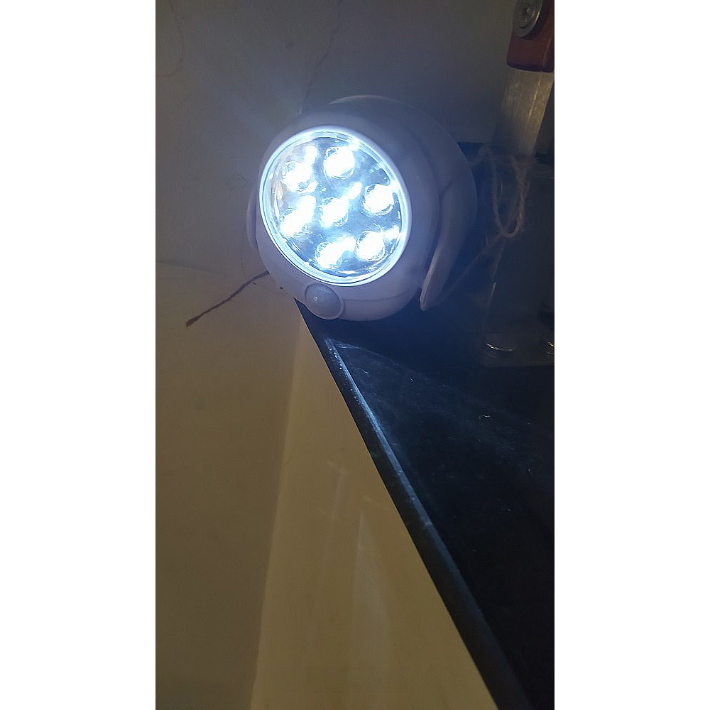 ĐÈN CẢM ỨNG  XOAY 360 ĐỘ TỰ ĐỘNG SÁNG KHI CÓ NGƯỜI ĐI QUA , CẢM ỨNG BIẾN CHUYỂN ĐỘNG BAN ĐÊM - MIKO.Flagship Store