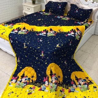 Bộ Ga Và 2 Vỏ Gối Cotton Poly mẫu MICKEY SAO ĐÊM dễ thương dành cho các bé