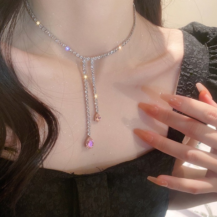 Dây Chuyền Thiết Kế Tua Rua Kim Cương Lấp Lánh Phong Cách Mới Cho Nữ