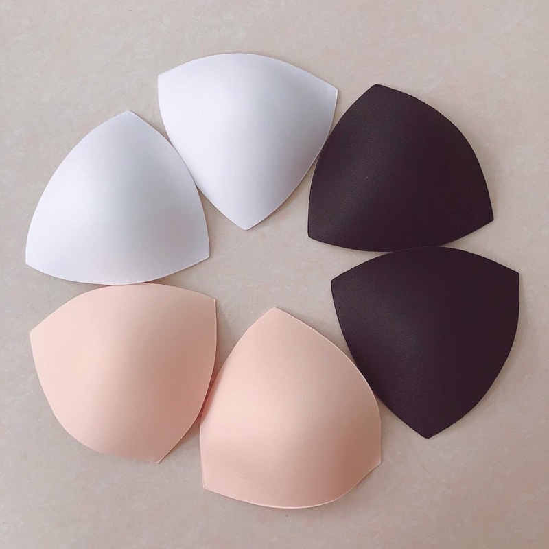 Một đôi miếng đệm bra hình tam giác M2