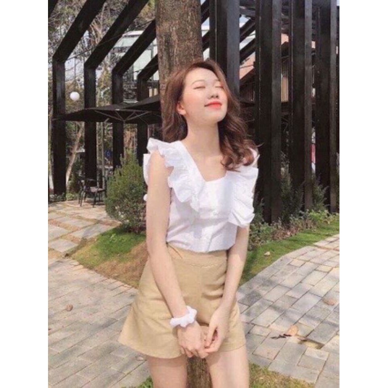 Set áo sơ mi trắng cánh tiên cài nút và quần ngắn