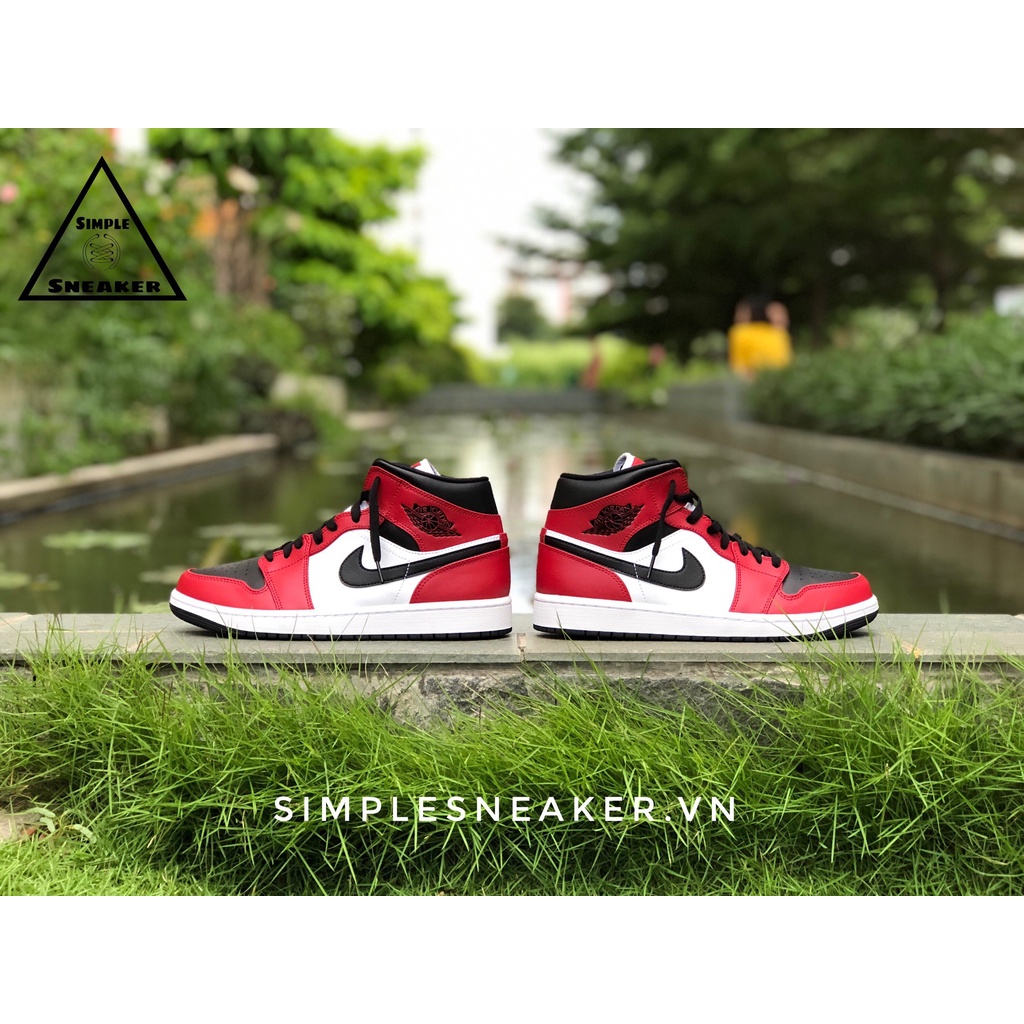 Giày Nike Jordan 1 Chicago 🔴CHÍNH HÃNG🔴Jordan 1 Mid Black Toe  Giày Sneaker Thể Thao Jordan- Simple Sneaker
