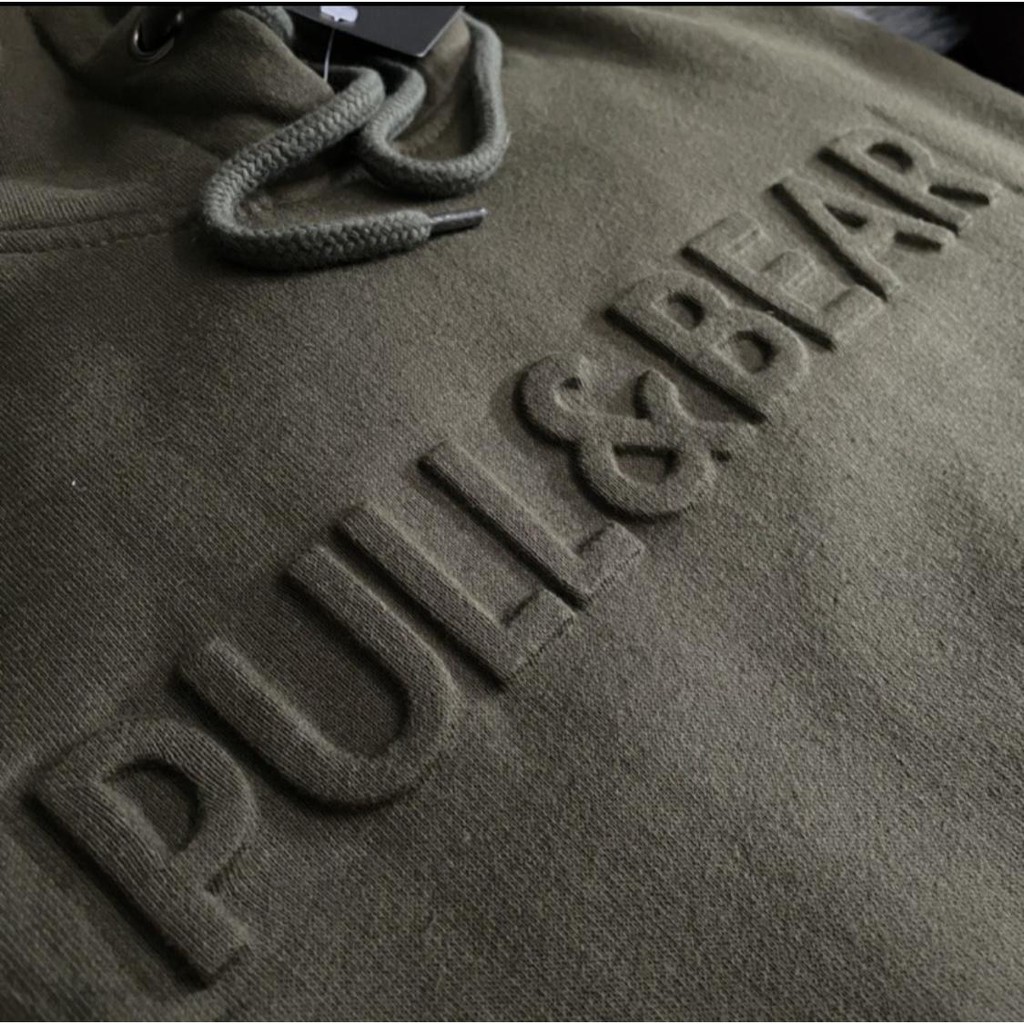 Áo khoác PULL AND BEAR có khóa kéo bên trong in chữ I HOODIE PULL & BEAR ARMY I SWEATER