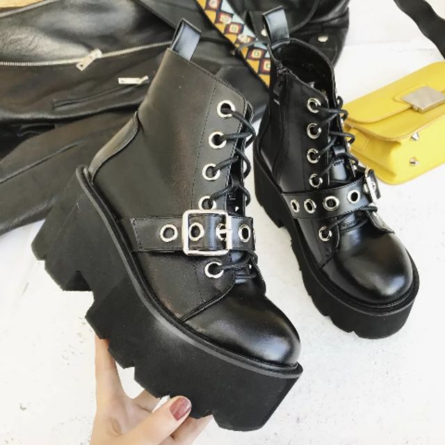 Giày boots da PU