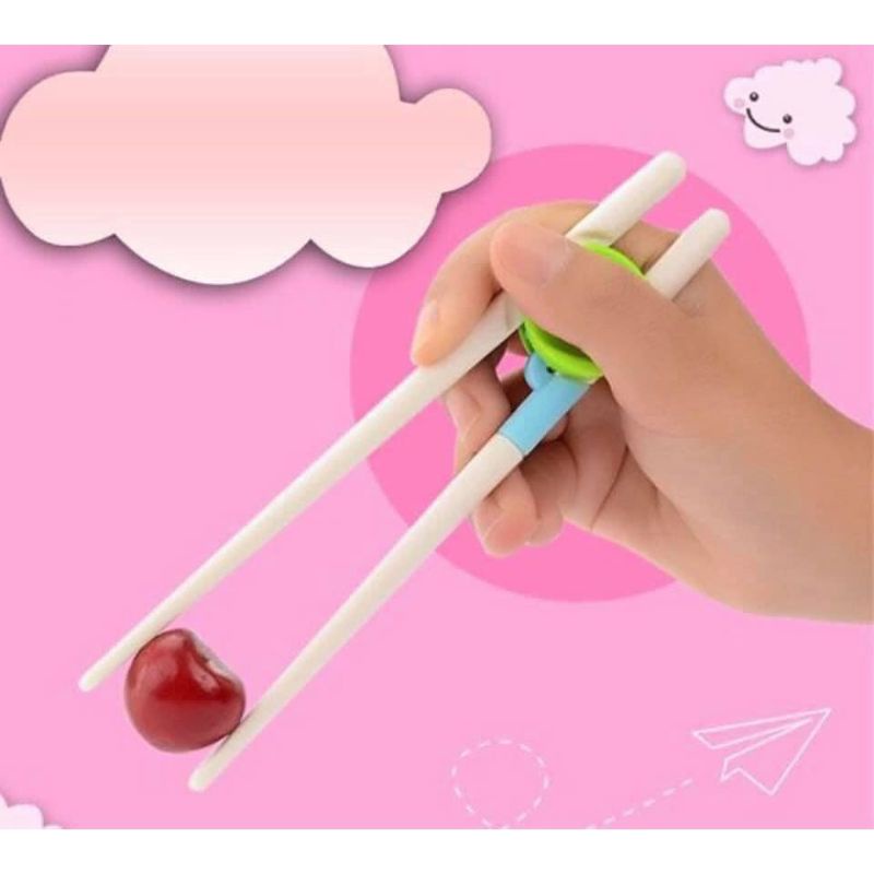 Đũa tập ăn cho bé, hàng xuất nhật, chất liệu an toàn cho bé, giúp bé tập gắp thức ăn dễ hơn, phát triển kỹ năng cầm nắm