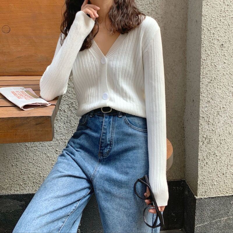 [Hàng cao cấp loại 1] Áo len nữ cổ V cài khuy chất dày dặn mềm min, mặc khoác ngoài thu đông 031 | BigBuy360 - bigbuy360.vn