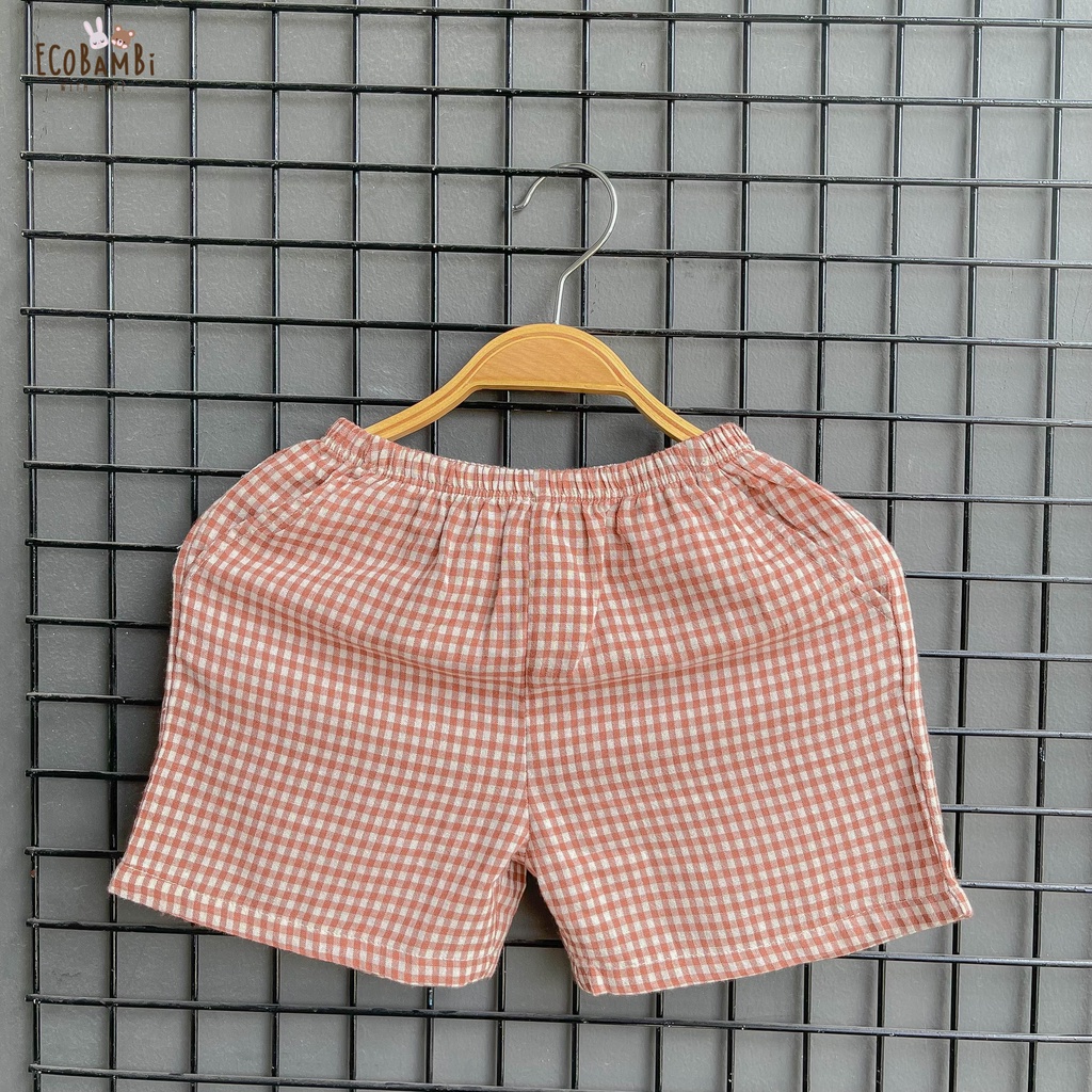 Quần shorts sọc caro cotton, muslin Unisex phong cách Hàn Quốc có thể phối nhiều kiểu áo cho bé ECOBAMBI