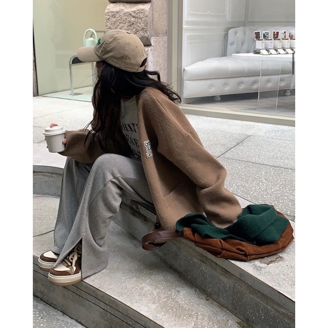 ÁO KHOÁC LEN THÊU CHỮ R CHẤT DÀY ĐẸP