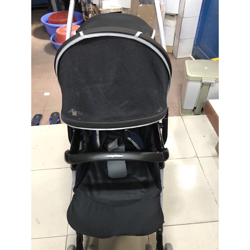 Xe đẩy 2 chiều Aprica Lightweghit