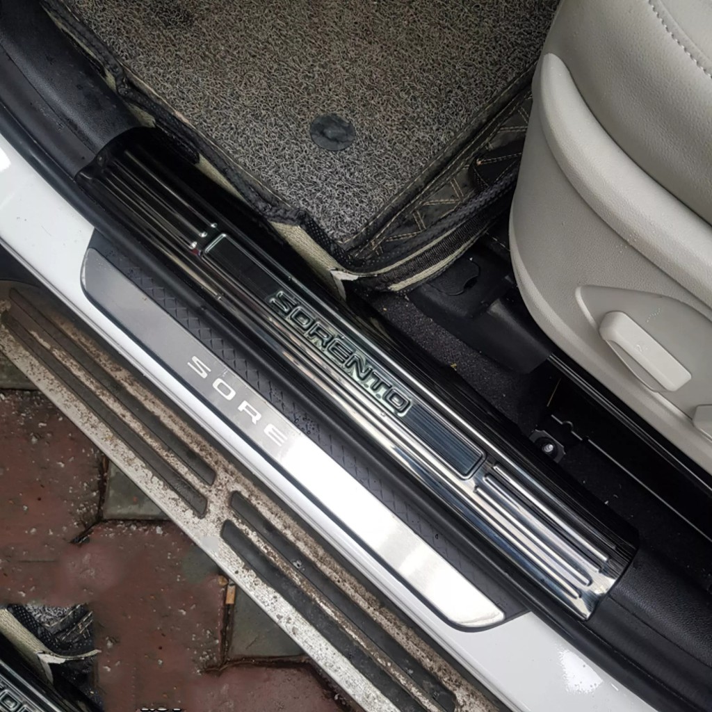 Ốp bậc cửa, nẹp bước chân xe Kia Sorento 2021 2022 2023 mẫu titan cao cấp - 4 ốp