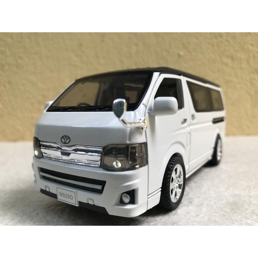 Mô hình xe Kim loại TOYOTA HIACE 1:32