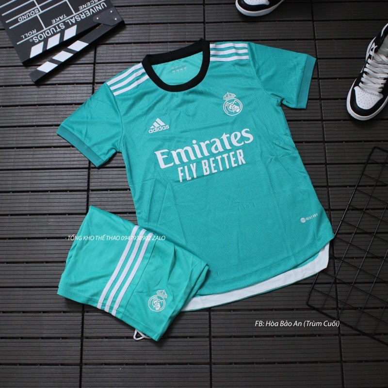 Bộ quần áo đá banh CLB Realmadrid màu xanh ngọc hàng cao cấp thailand