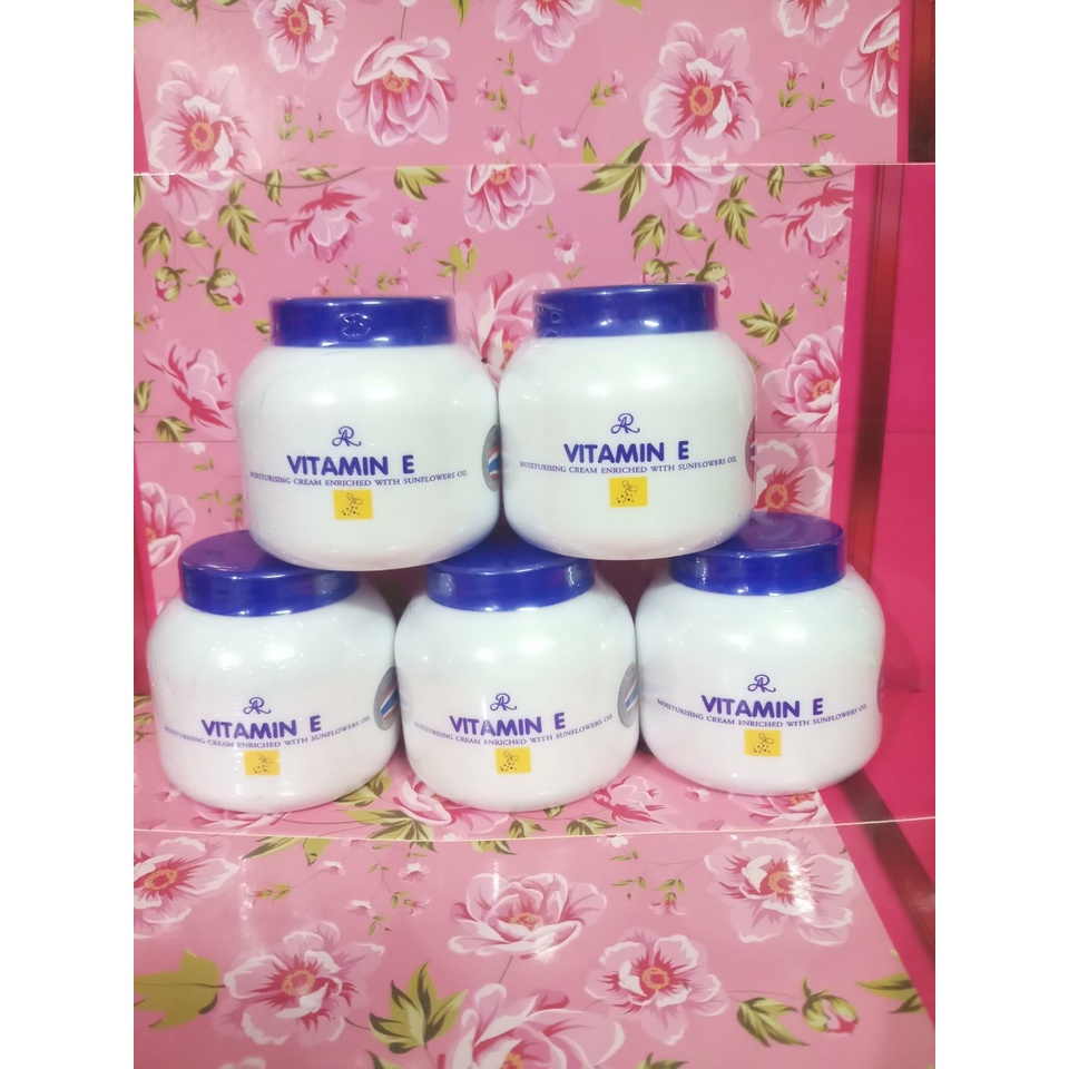 Kem dưỡng ẩm da cho mùa hanh khô VitaminE Aron Thái lan 200g
