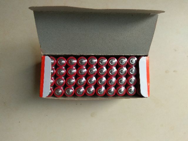 SỈ Hộp 40 viên Pin Toshiba AA, AAA