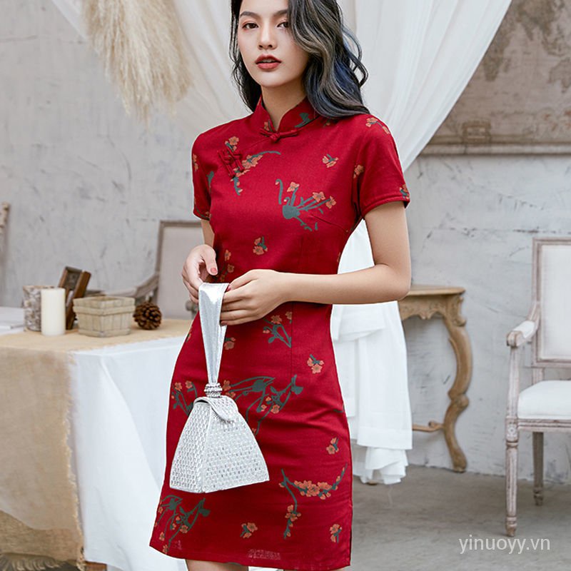 Sườn Xám Phiên Bản Cải Tiến Của Đầm Trẻ Cô Gái Trung Quốc Phong Cách Màu Đỏ Bông Ngắn Mỏng Sexy Hip