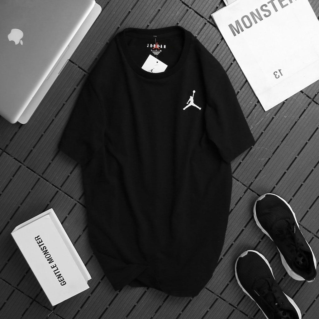 Áo thun thể thao nam nữ A̶i̶r̶ ̶J̶o̶r̶d̶a̶n̶ Jumpman Short-Sleeve T-Shirt - Đen