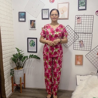 Xả Bộ Lanh Trung Niên Cho các mẹ ,áo cộc tay quần dài hoạ tiết hoa phối cổ nhẹ nhàng
