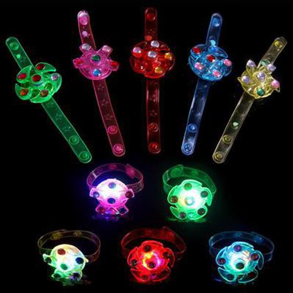 Vòng Đeo Tay Đèn LED Hình Con Quay Tay Độc Đáo