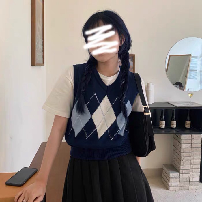 Áo croptop gile nữ len mỏng hình quá trám ghi lê Ulzzang mặc 4 mùa | BigBuy360 - bigbuy360.vn