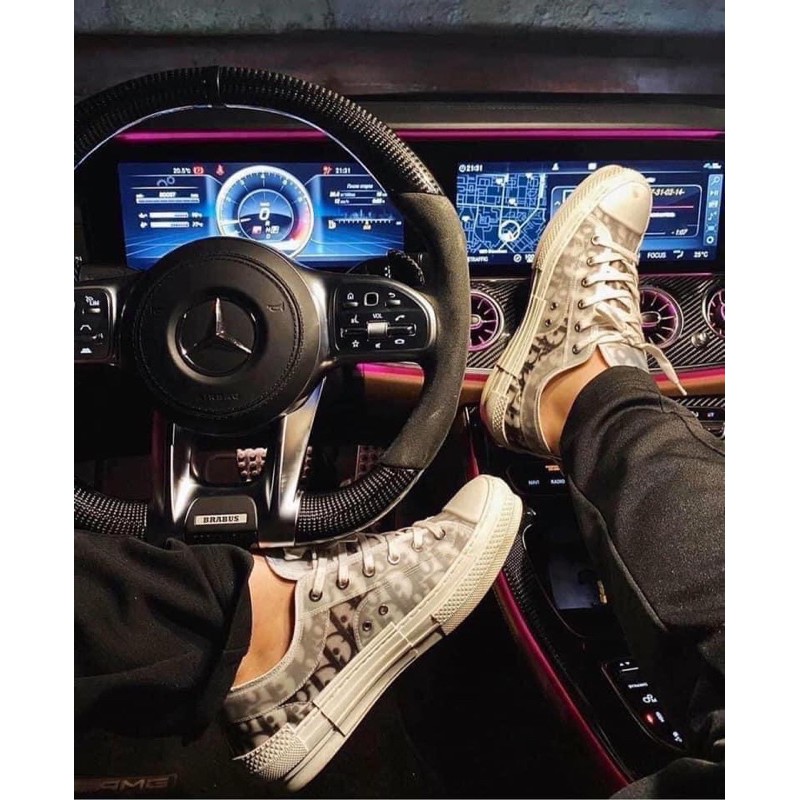 Giày sneaker vân cao cấp