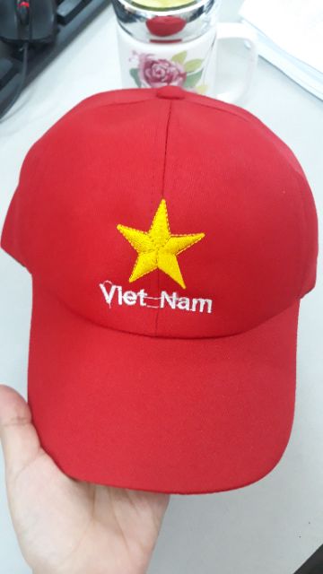 Mũ cờ đỏ sao vàng